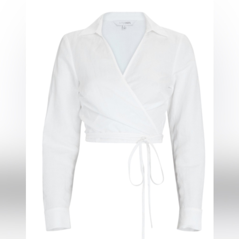Intermix Private Label Quincy Top in White Size P (XS)